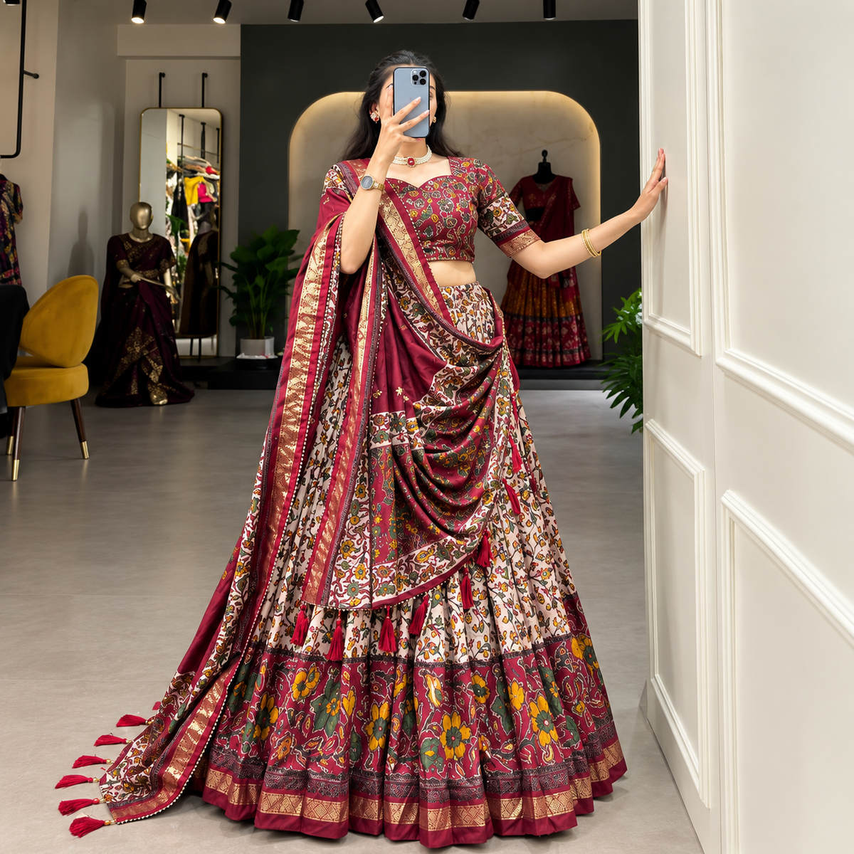 LHENGA CHOLI CHARM